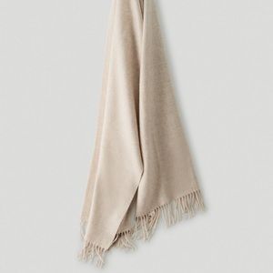 Aritzia Aspen Cashmere Scarf